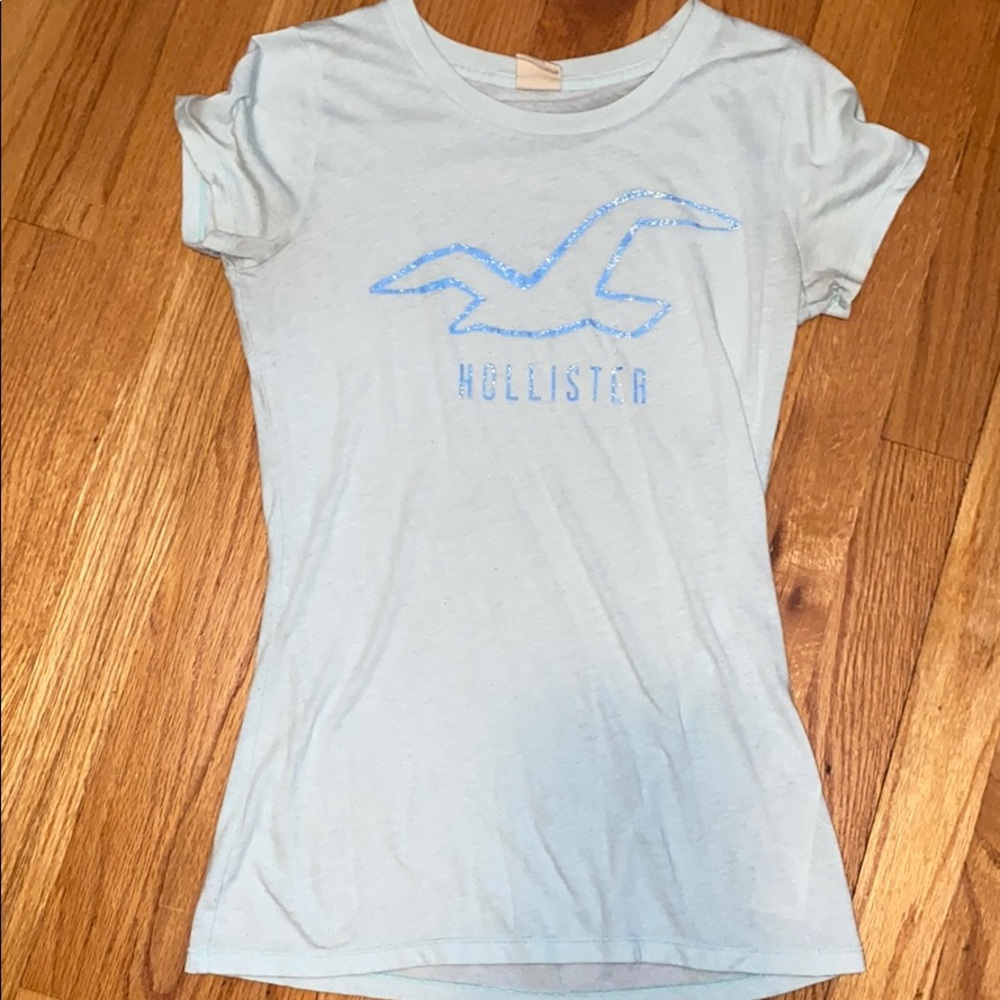 Women’s Hollister Tshirt